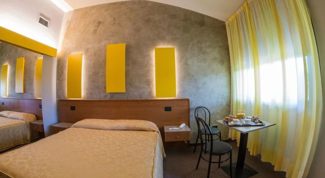 Dealuna Motel