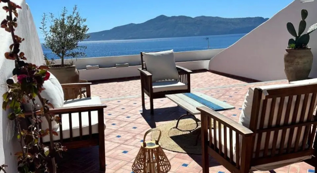 ANTICA DIMORA Santa Marina Salina, Buchen Sie Bed & Breakfast Hotels in Sizilien mit Parkplatz, Parkplätze
