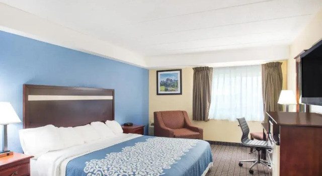 Номер Standard Days Inn by Wyndham New Haven