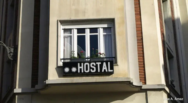Hostal Orejas, Забронировать Хостел Леон Кастилия и Леон, рядом с Музей современного искусства