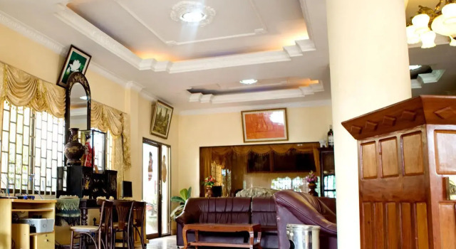 Pilatus Hotel, Buchen Sie Hotel Hotels in Kandal mit Parkplatz, Parkplätze