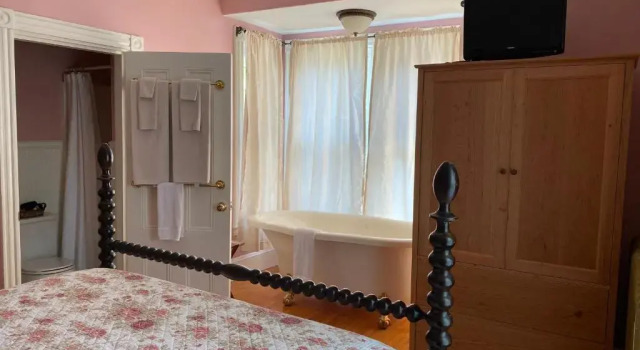 Двухместный номер Standard James Place Inn Bed and Breakfast