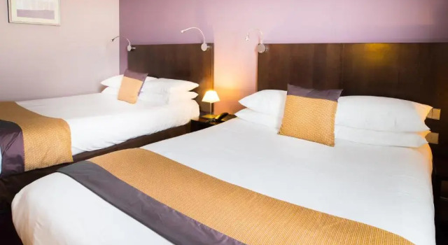 Трёхместный номер Standard Best Western Adagio Saumur