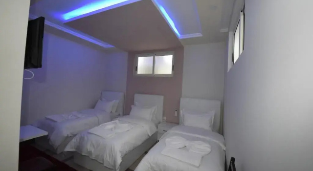 Трёхместный номер Standard с балконом Buna Park Hotel