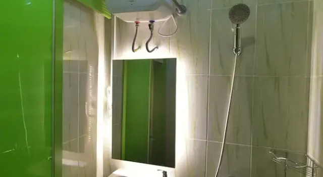 Superior single cameră Hotel Irian Surabaya