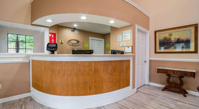 Econo Lodge Inn & Suites Cayce I-26 Airport, Buchen Sie Gasthaus Mini-Hotels in South Carolina, Gasthaus