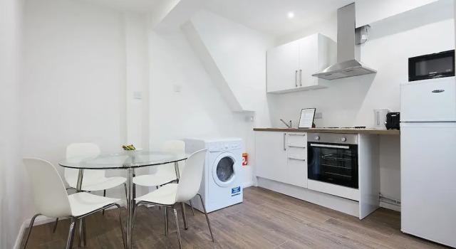 Charmstay Apartments