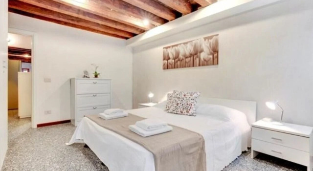 Guggenheim Collection Venice Apartment