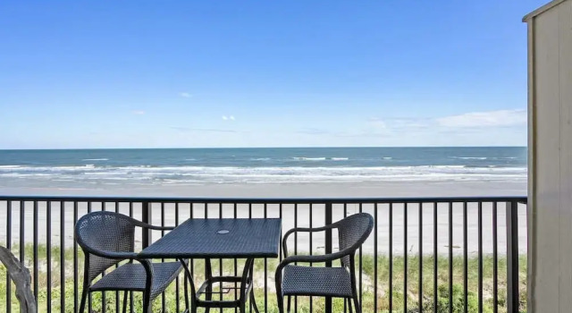 Апартаменты Oceanfront Patio Pool Tennis BBQ Free Parking