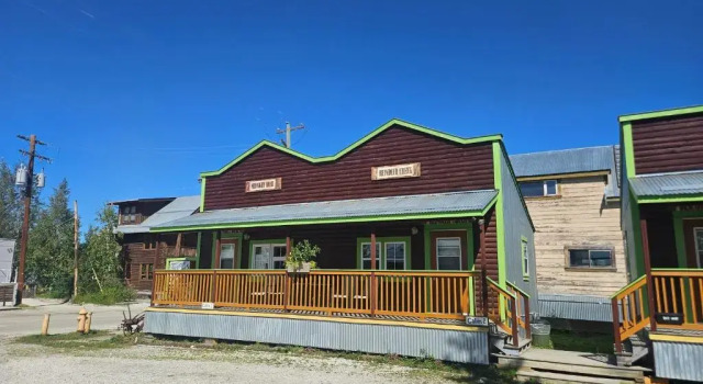 Klondike Kate's Cabins, Boek Hotel Dawson City Yukon