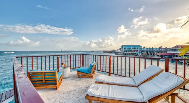 Номер Standard с балконом и с видом на бассейн Tropical Suites Hotel