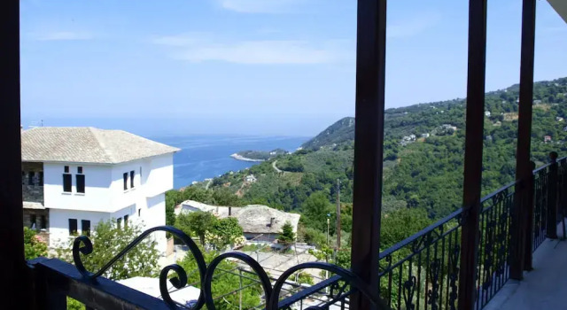 Paradeisos Studio With Garden View, Rezerwuj Hotel Hotele w Pelion z parkingiem, Parking