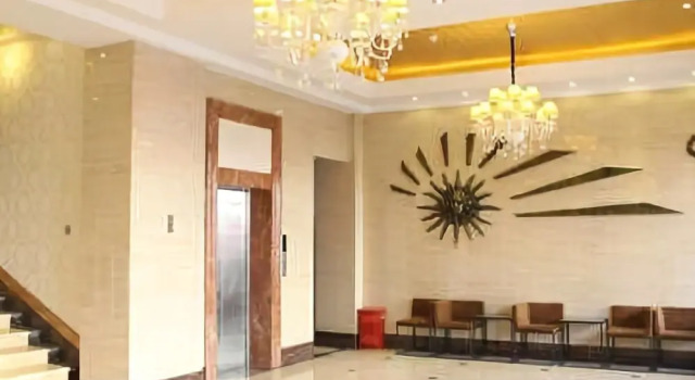 V9 Diamond Chain Hotel Wuhan Hankou Railway Station Metro Station, Varaa Hotelli Jiang Han 