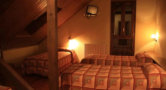 Hotel, Bungalows Y Camping Viu, Prenota Campeggio Torla Sobrarbe