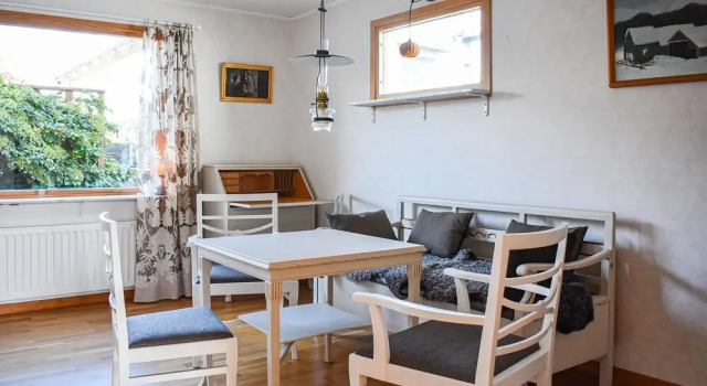 Stunning Home in Karlskrona With 2 Bedrooms and Wifi, Boek Hotel Hotels in Blekinge met parkeren, Parkeren