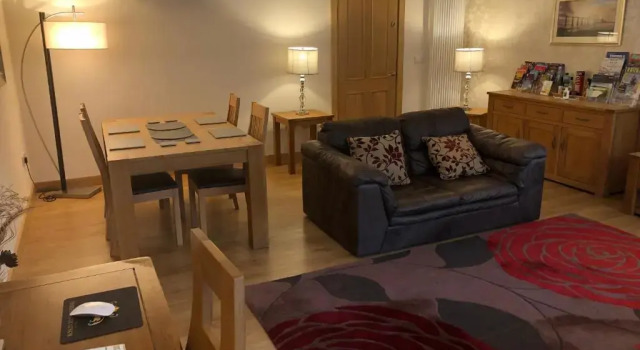 Коттедж Roslin Self Catering