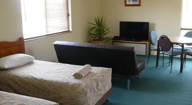 Garden City Motor Inn