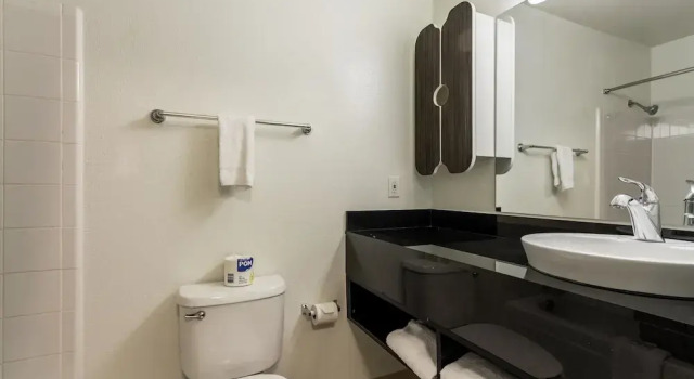 Номер Standard Studio 6-Dallas, TX