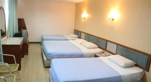 Семейный номер Standard Istana Monaco Hotel