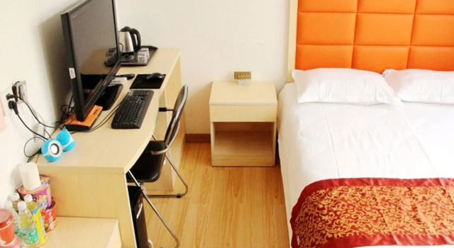 Mingcheng Express Inn, Prenota Hotel Hotel a Shandong con parcheggio, Parcheggio