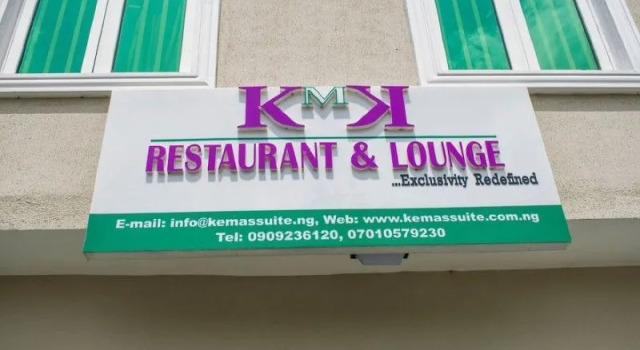 Kemas Suites, Prenota Hotel Hotel a Eti-Osa con parcheggio, Parcheggio