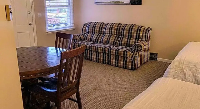 Номер Standard Early American Motel