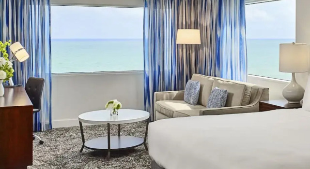 Sonesta Fort Lauderdale Beach, Забронировать Курортный отель Курортные отели Форт-Лодердейл, рядом с Пляж Канайн-Бич, Курортный отель