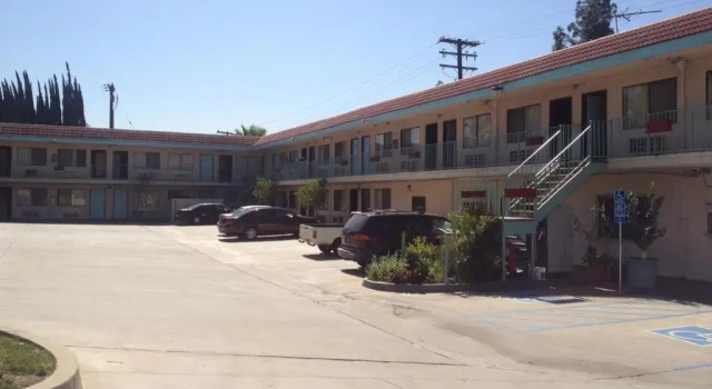 All 8 Motel