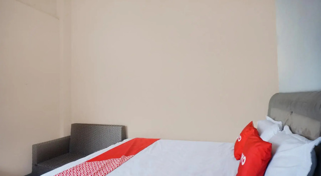 Люкс OYO 93003 B32 Homestay
