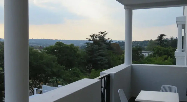 Апартаменты с 2 комнатами с балконом Mint Hotel Sandhurst