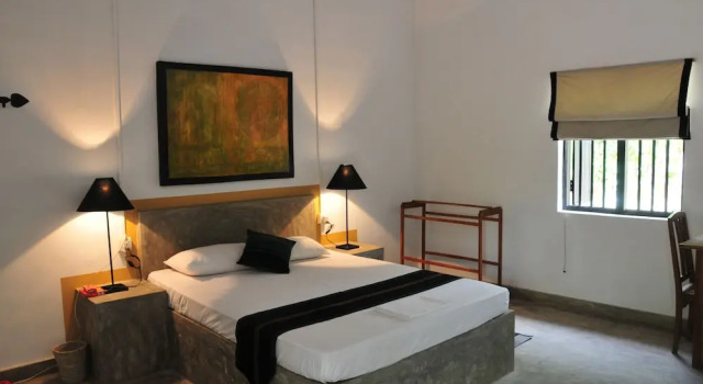 Номер Standard Waters Edge Anuradhapura - 3-Bed Lakeside Bungalow