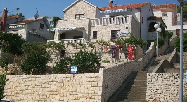 Apartments Goran