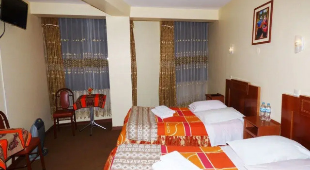 Nak Hoteles, Rezervovat Hotel Hotely v Puno s parkováním, poblíž Huajsapata Hill, Parkování