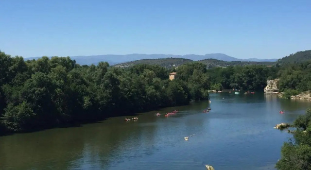 Le 5B, Rezerwuj Hotel Barjac Gard