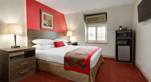 Номер Standard Ramada by Wyndham Oakland Downtown City Center