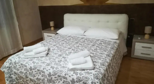 Bella casa vicino alla grotta giusti.