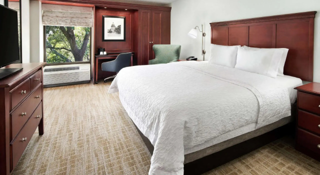 Двухместный номер NONSMOKING Hampton Inn Austin North