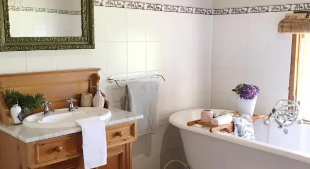 Шале c 1 комнатой Erin Guesthouse and B&B