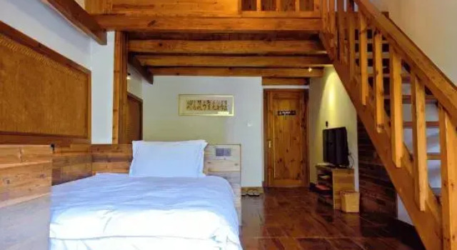 Кровать в общем номере Moganshan Jiangwan No. 8 Bed & Breakfast