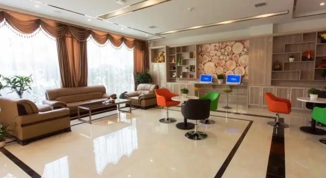 Vatica Anhui Liuan Jinzhai County Dabie Hill Logistics Park Hotel, Varaa Hotelli Hotellit Luan pysäköinnillä, Pysäköinti