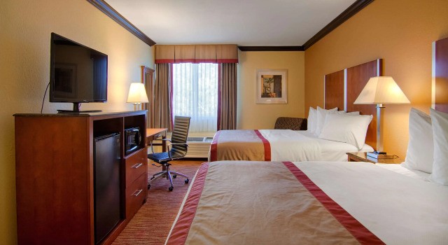 Четырёхместный номер Standard Best Western Ft Lauderdale I-95 Inn