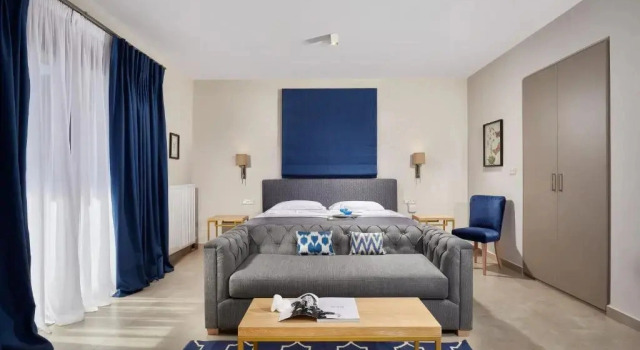 Полулюкс с видом на бассейн Sempre Viva Suites