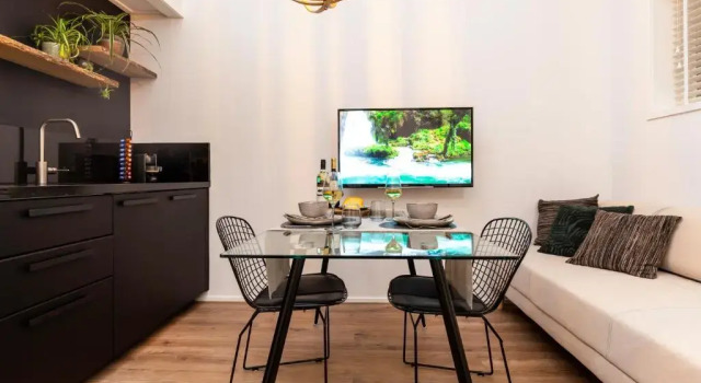 2 Double floor Delft City Centre new family apartment
