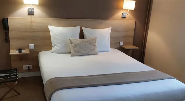 Двухместный номер Standard CitHôtel lEurope - Cholet Gare