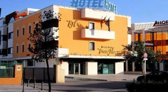 Hotel Torre Hogar, Rezervovat Hotel Torrejon de Ardoz Madrid