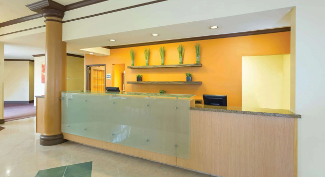 La Quinta Inn & Suites by Wyndham Raleigh/Durham Southpoint