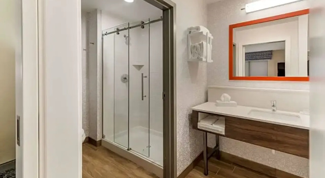 Студия Hampton Inn & Suites By Hilton Benton Harbor
