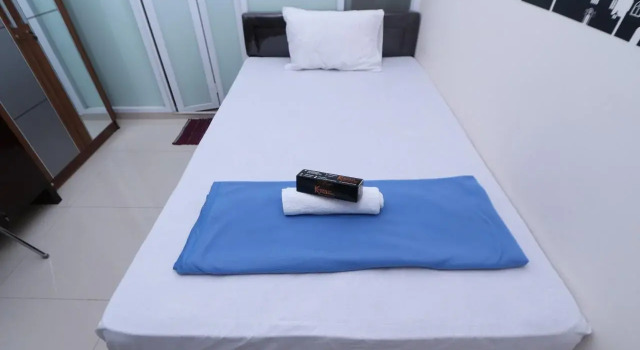 Kamar Keluarga Tanah Abang
