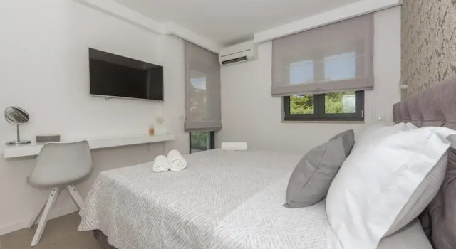 Villa VID