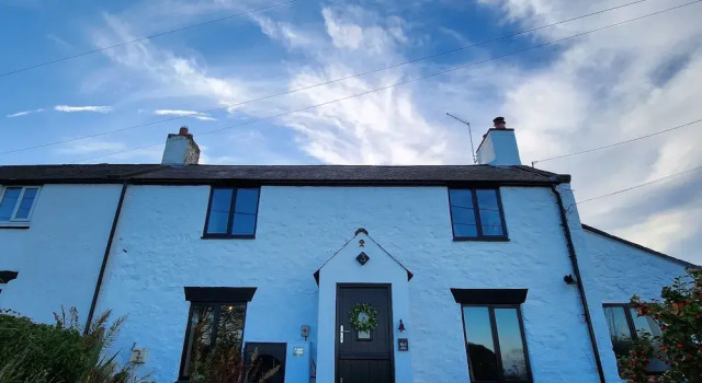 Коттедж 3 Penllan Cottages